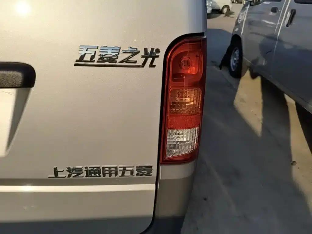 Wuling Sunshine 2023 1.5L Practical 5/7 Seat — миниатюра 8