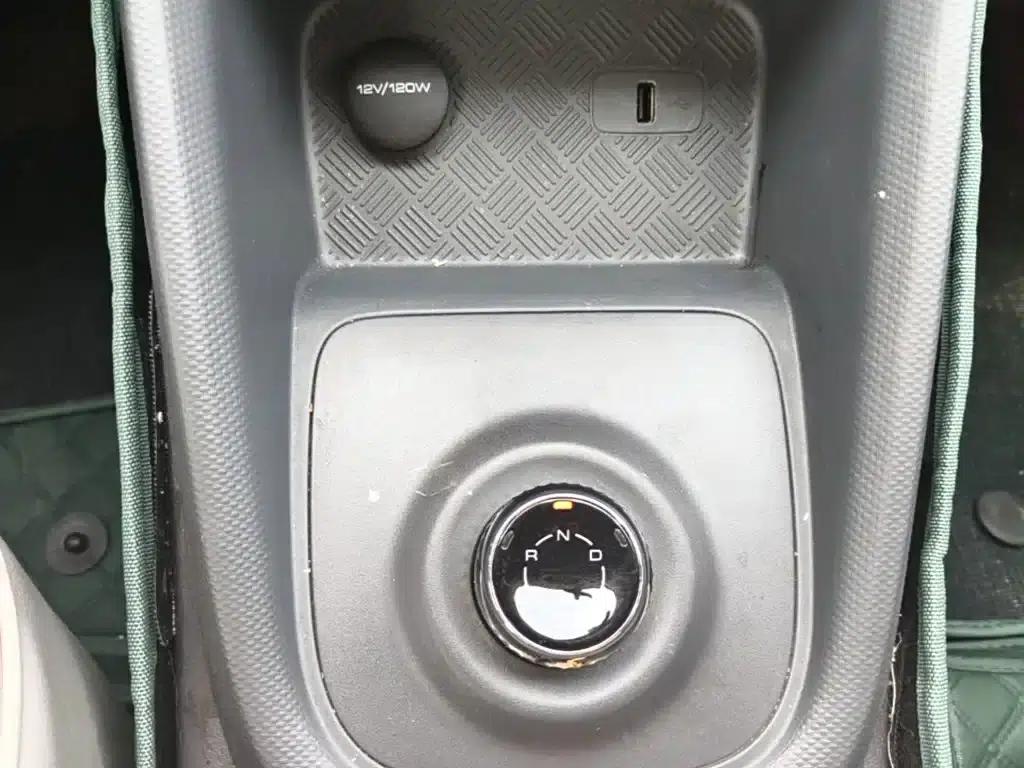 Wuling Hongguang New Energy 2025 Range-Extended Hybrid 50km Comfort Model — миниатюра 14