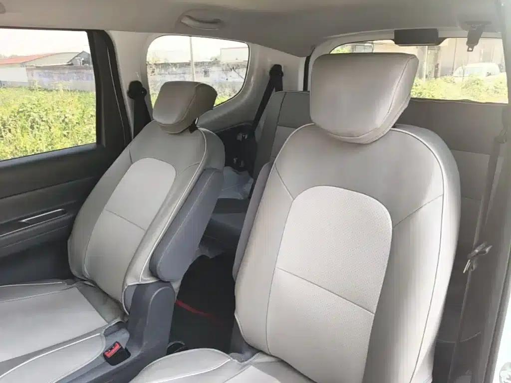 Wuling Hongguang New Energy 2025 Range-Extended Hybrid 50km Comfort Model — миниатюра 17