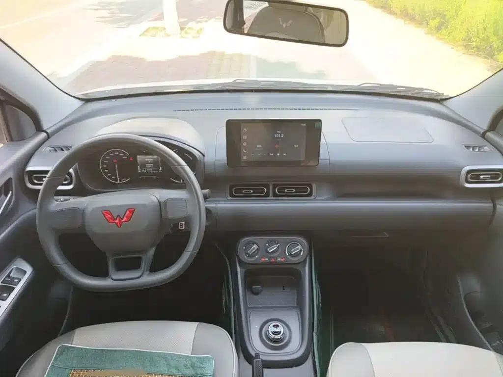 Wuling Hongguang New Energy 2025 Range-Extended Hybrid 50km Comfort Model — миниатюра 10
