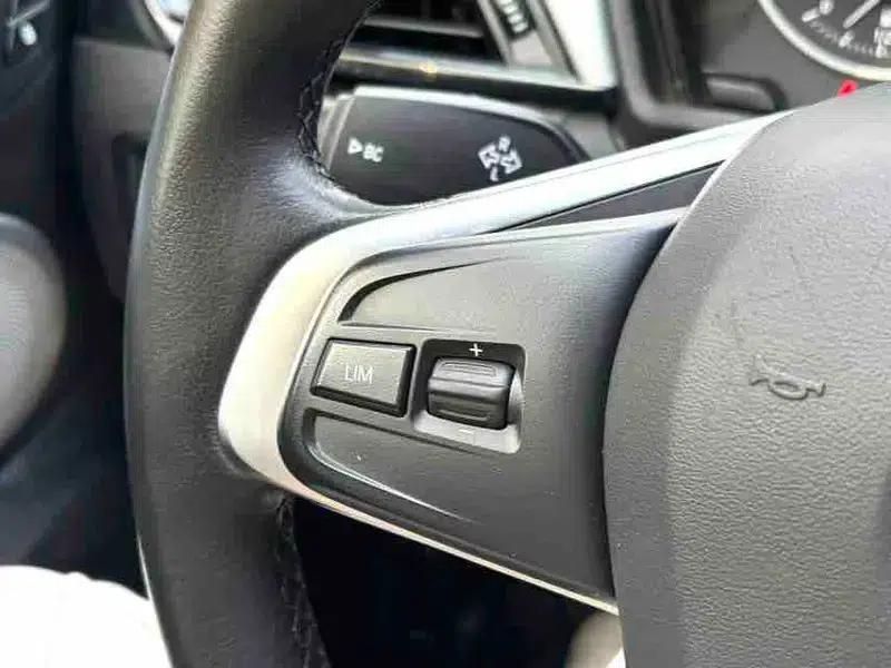BMW X1 2018 sDrive20Li Leading Edition — миниатюра 17