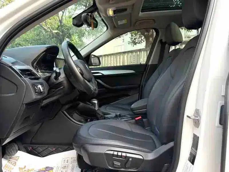 BMW X1 2018 sDrive20Li Leading Edition — миниатюра 20