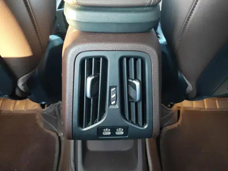 2023 BMW X1 sDrive25Li X Design Package — миниатюра 15
