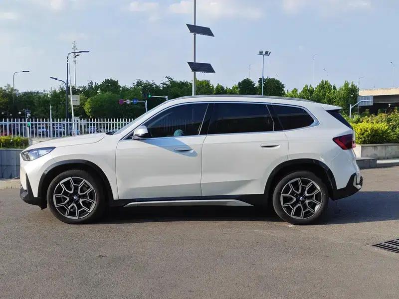 2023 BMW X1 sDrive25Li X Design Package — миниатюра 4