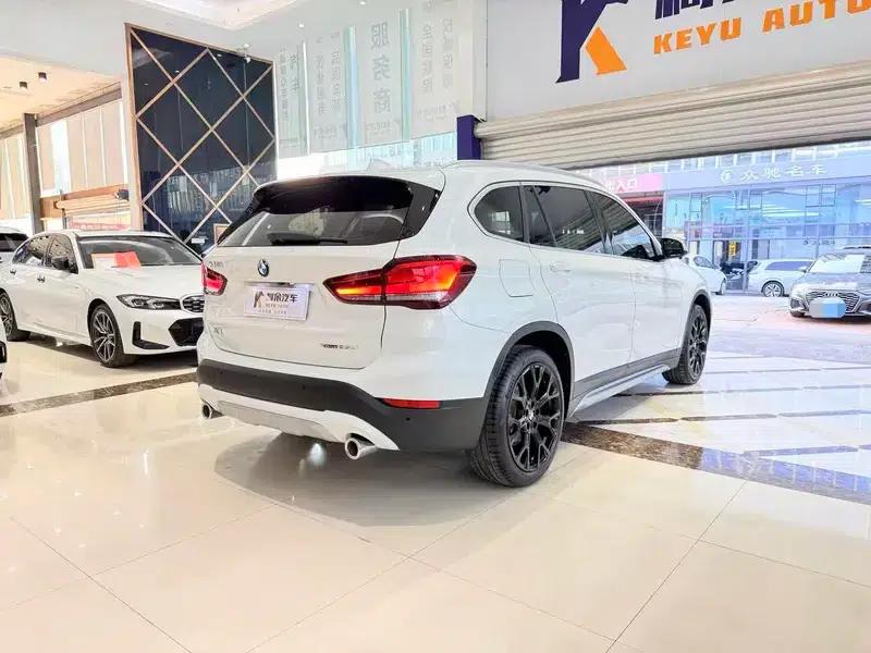BMW X1 2022 xDrive25Li Premium — миниатюра 6