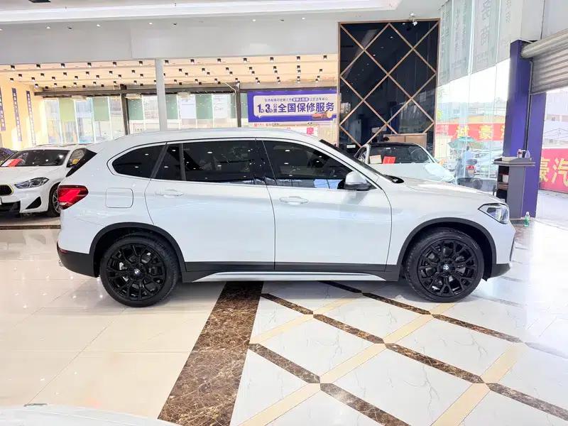 BMW X1 2022 xDrive25Li Premium — миниатюра 7