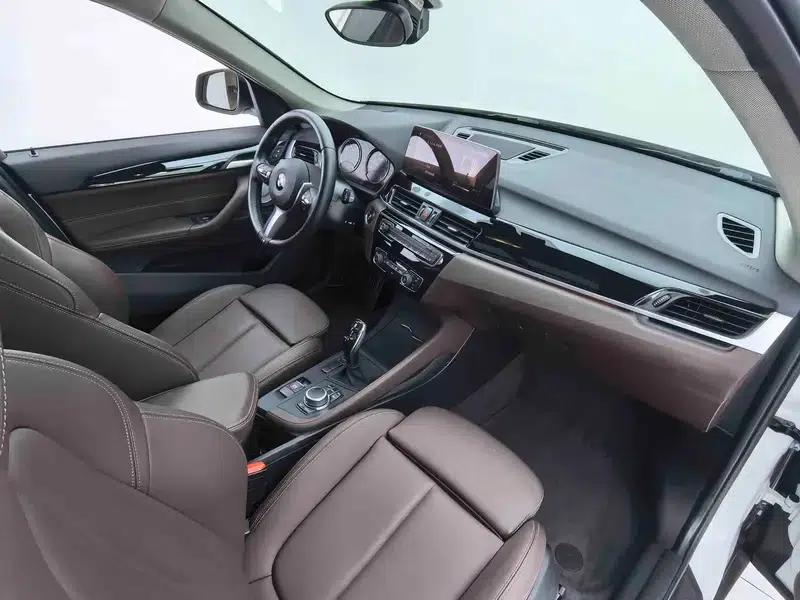 BMW X1 2021 sDrive25Li Leading Edition — миниатюра 20