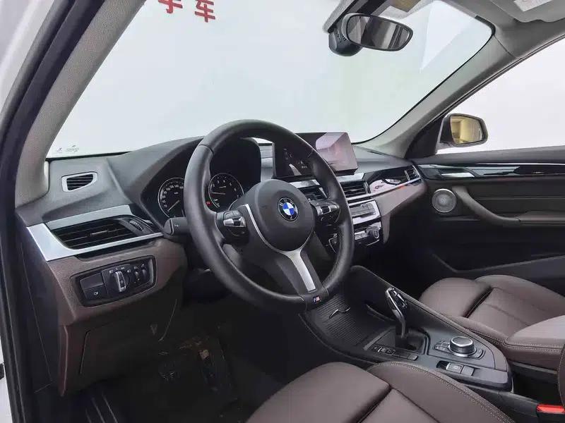BMW X1 2021 sDrive25Li Leading Edition — миниатюра 21