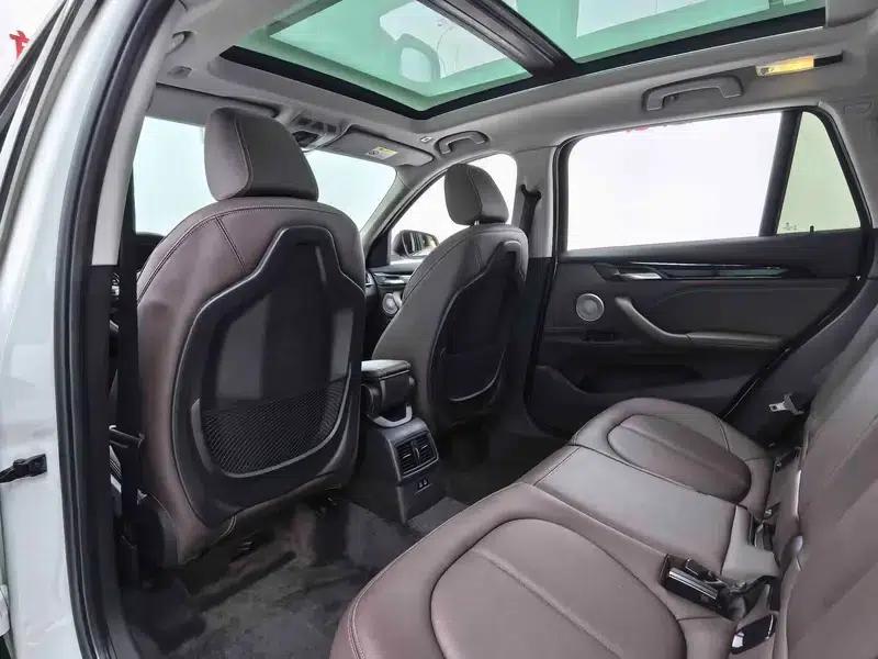 BMW X1 2021 sDrive25Li Leading Edition — миниатюра 34