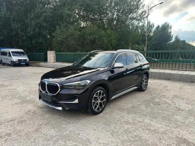 BMW X1 2022 sDrive20Li Fashion Edition — миниатюра 1