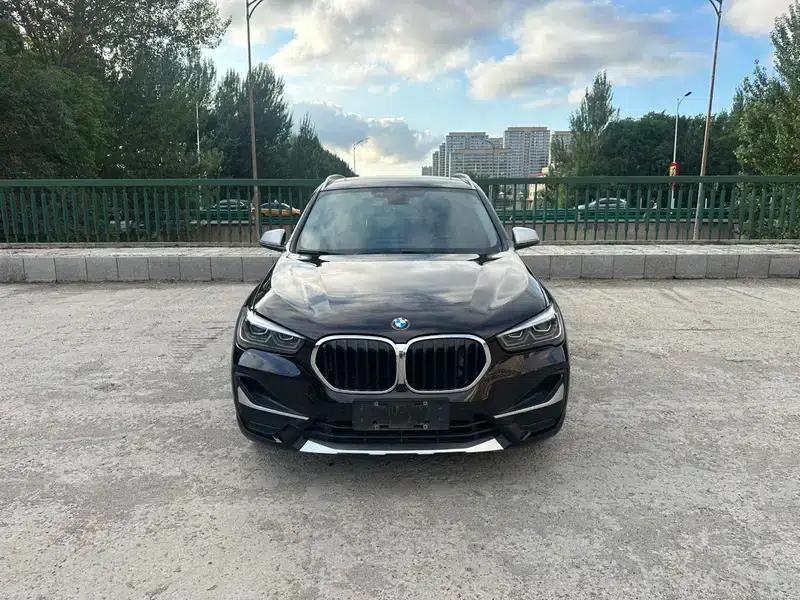BMW X1 2022 sDrive20Li Fashion Edition — миниатюра 2