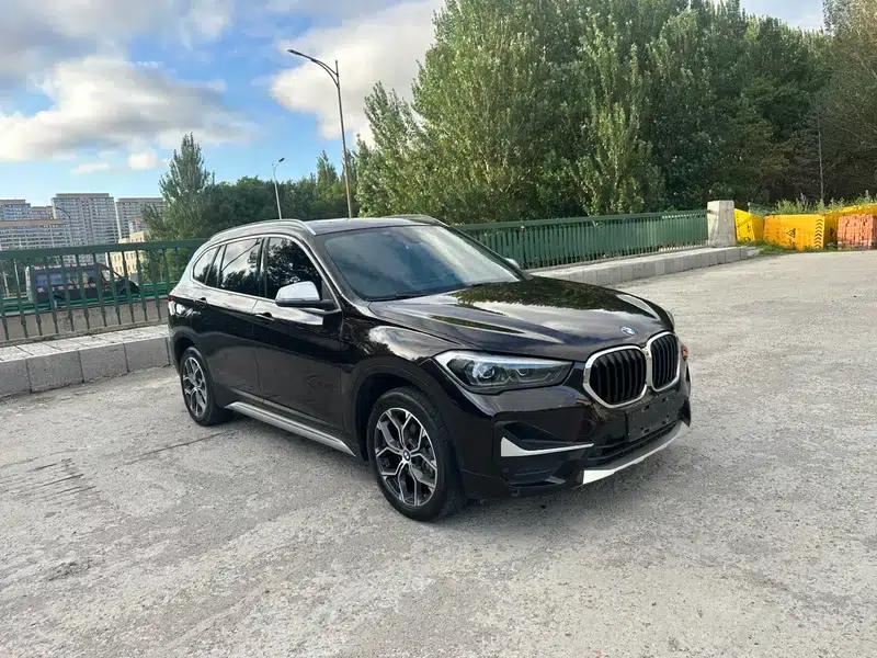 BMW X1 2022 sDrive20Li Fashion Edition — миниатюра 3