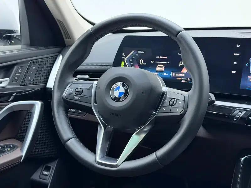 2023 BMW X1 sDrive20Li X Design Package — миниатюра 16