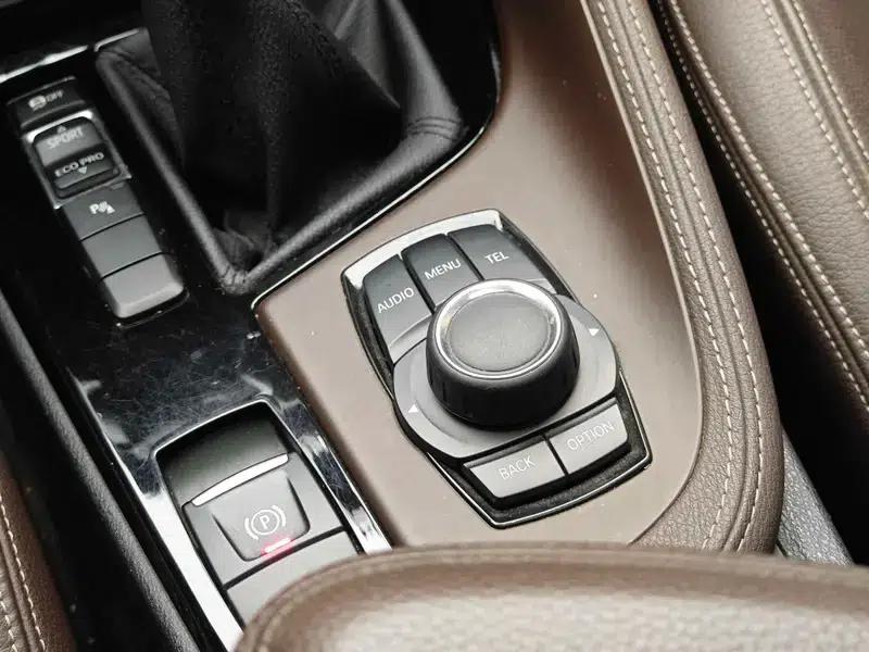 BMW X1 2016 sDrive18Li Luxury — миниатюра 16
