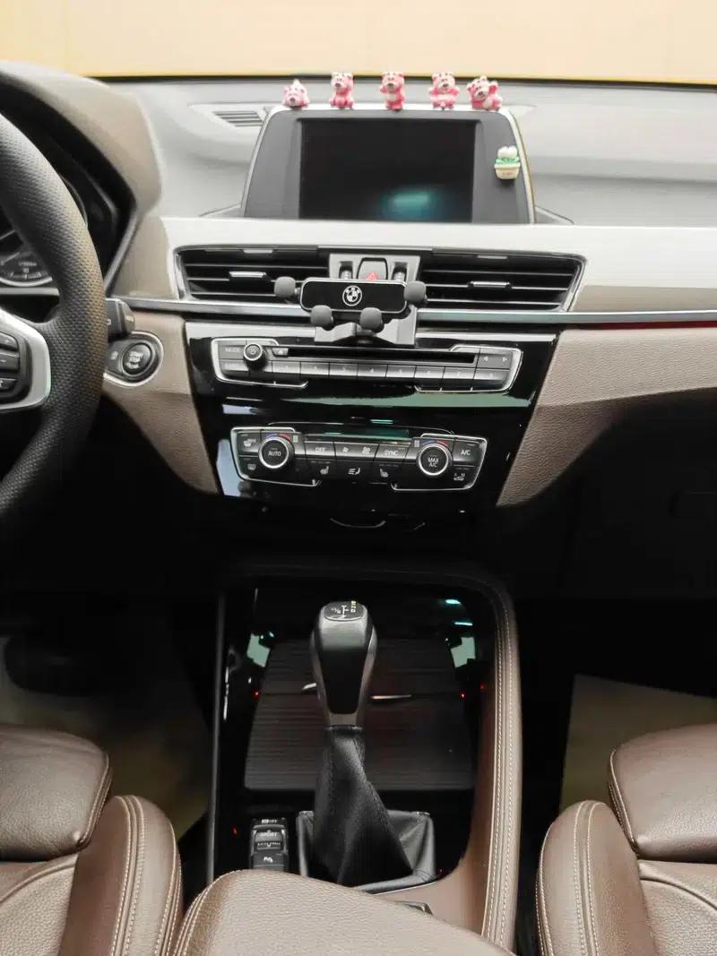 BMW X1 2016 sDrive18Li Luxury — миниатюра 18