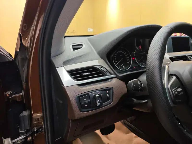 BMW X1 2016 sDrive18Li Luxury — миниатюра 22