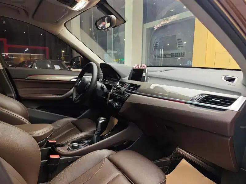 BMW X1 2016 sDrive18Li Luxury — миниатюра 23