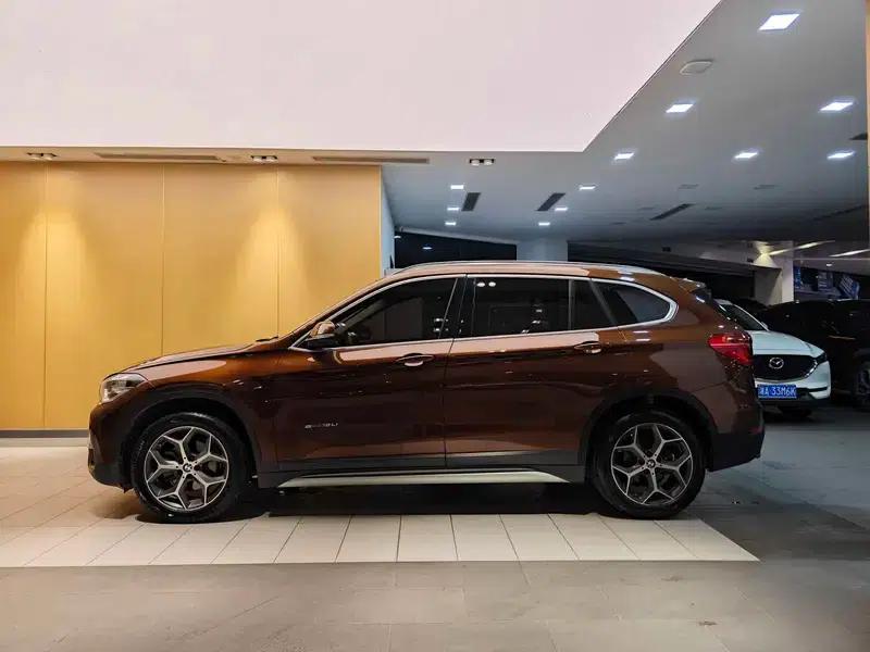 BMW X1 2016 sDrive18Li Luxury — миниатюра 4
