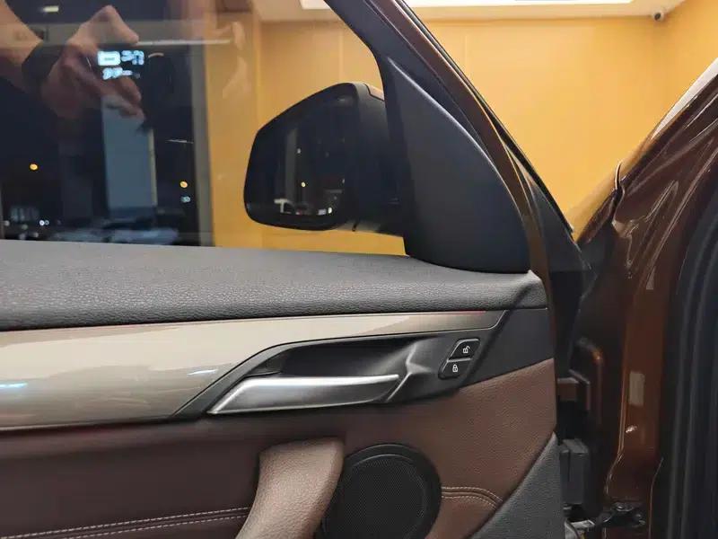 BMW X1 2016 sDrive18Li Luxury — миниатюра 35