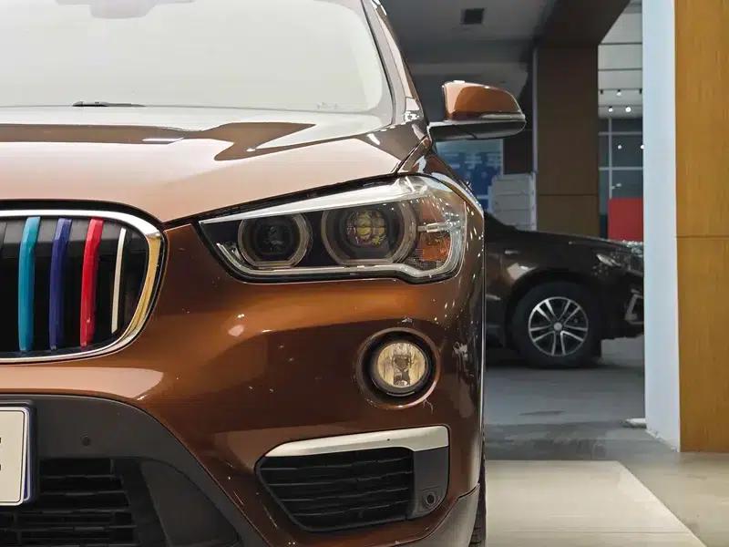 BMW X1 2016 sDrive18Li Luxury — миниатюра 8