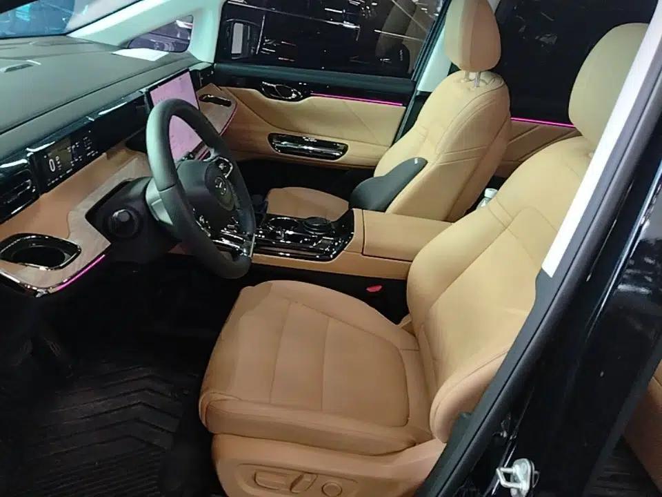 GAC Trumpchi E8 New Energy 2024 150km MAX+ — миниатюра 17