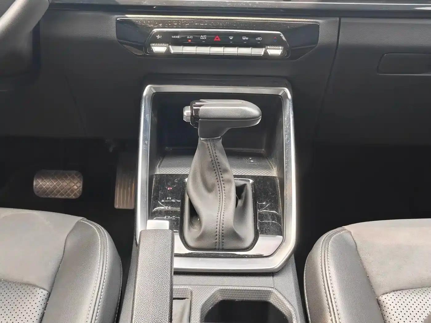 Wuling Xingchi 2022 1.5L CVT Enjoy Edition — миниатюра 11