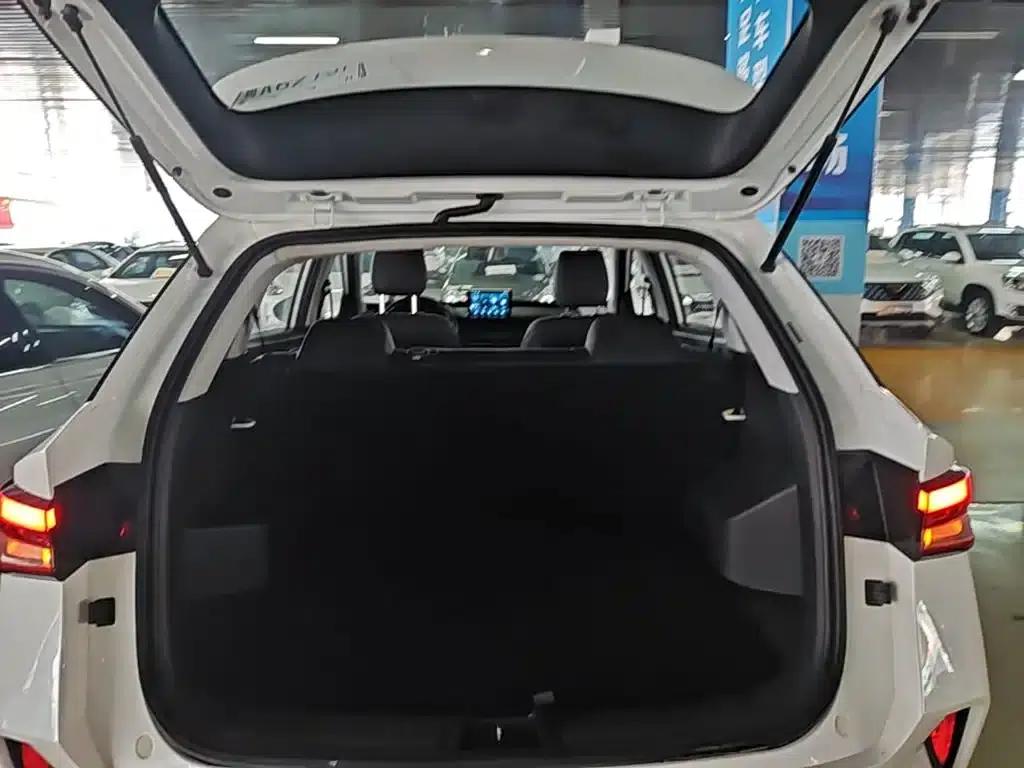 Wuling Xingchi 2023 1.5L CVT Comfort Edition — миниатюра 19