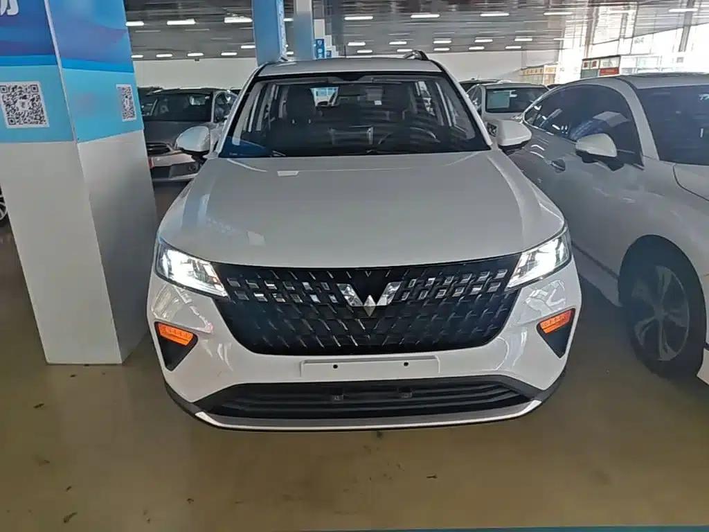 Wuling Xingchi 2023 1.5L CVT Comfort Edition — миниатюра 3