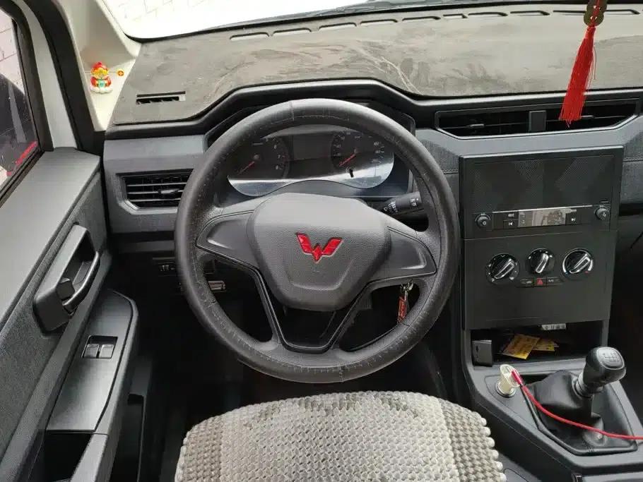 Wuling Hongguang PLUS 2020 1.5L Manual Standard 5-Seater — миниатюра 15