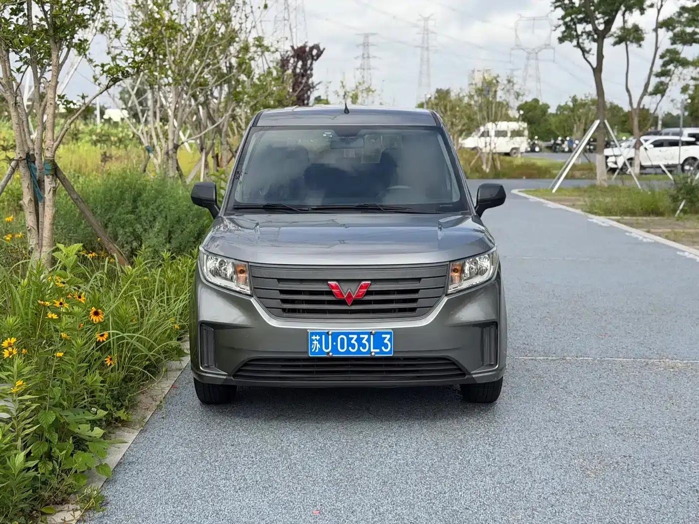 Wuling Hongguang PLUS 2020 1.5L Manual Standard 5-Seater — миниатюра 2