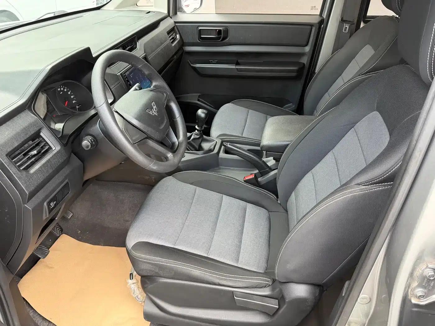 Wuling Hongguang PLUS 2020 1.5L Manual Standard 5-Seater — миниатюра 5