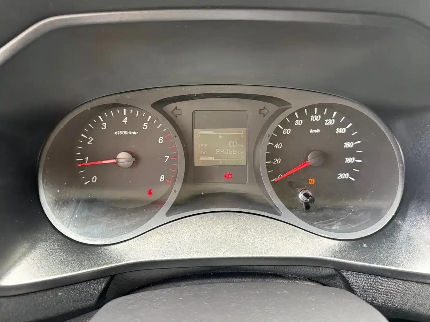 Wuling Hongguang PLUS 2020 1.5L Manual Standard 5-Seater — миниатюра 9
