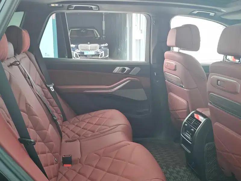 BMW X5 2025 xDrive40Li M Sport Shadow Edition — миниатюра 19