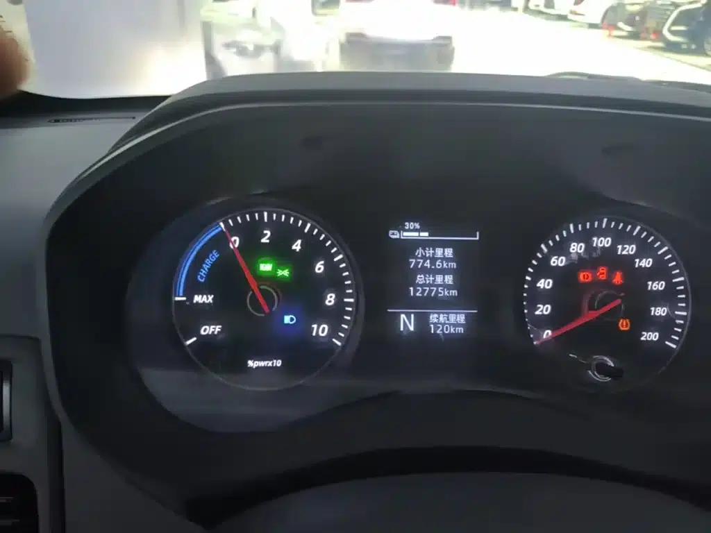 Wuling Yangguang 2025 400km/h Bus Comfort Edition — миниатюра 12