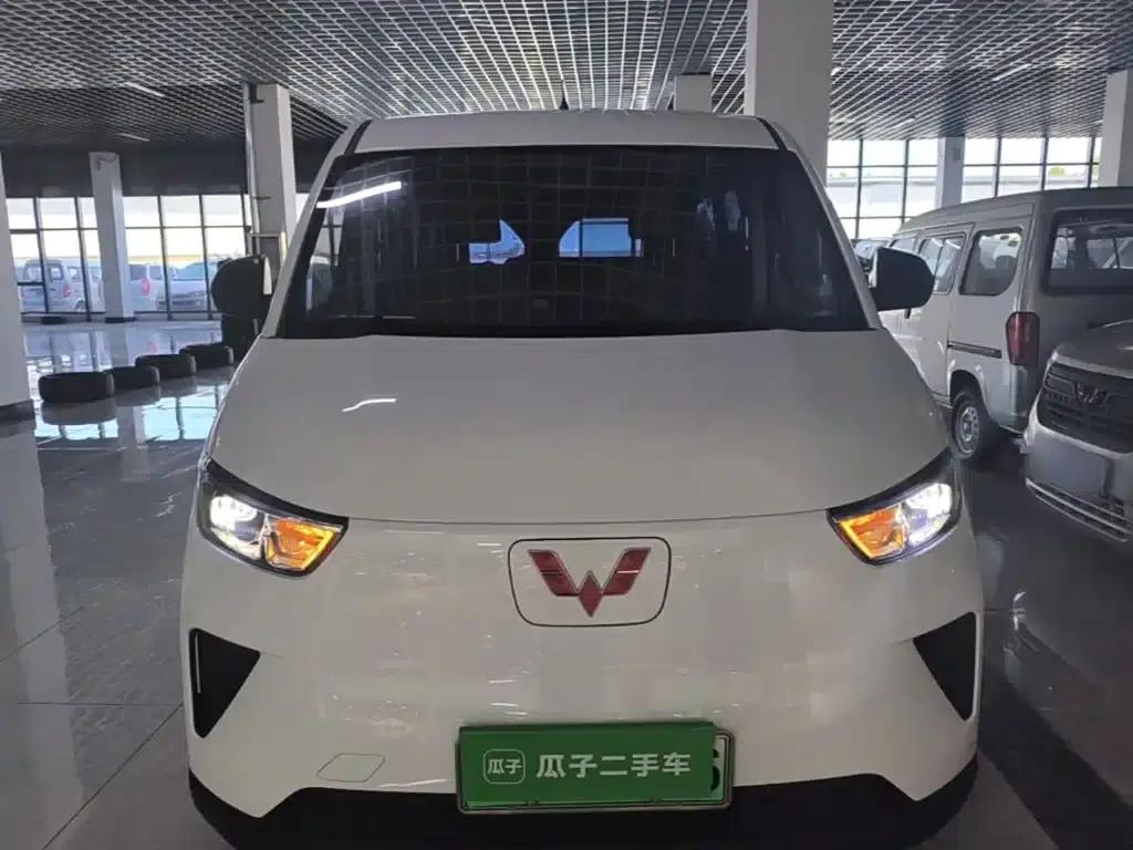 Wuling Yangguang 2025 400km/h Bus Comfort Edition — миниатюра 3