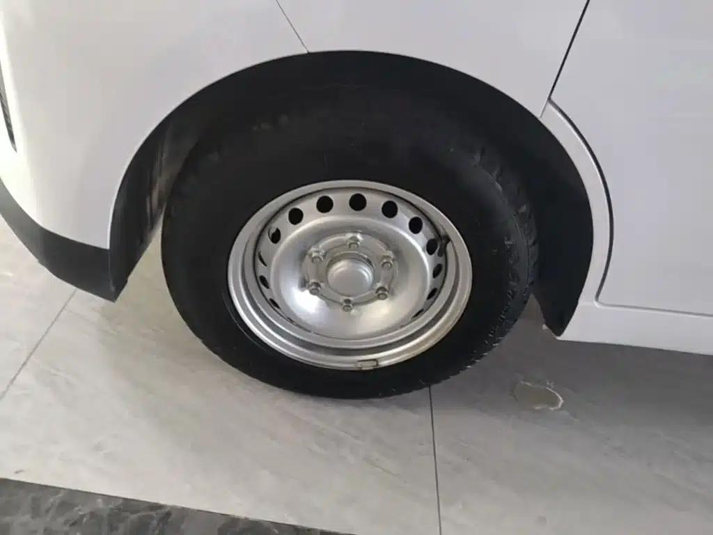 Wuling Yangguang 2025 400km/h Bus Comfort Edition — миниатюра 23