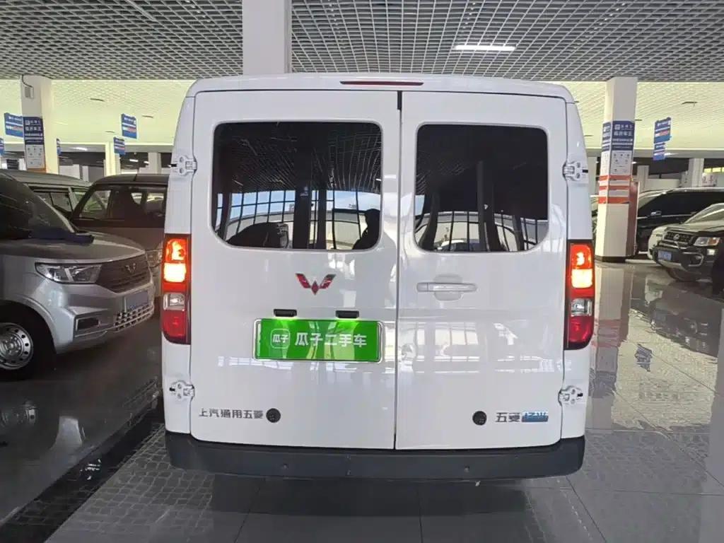 Wuling Yangguang 2025 400km/h Bus Comfort Edition — миниатюра 6