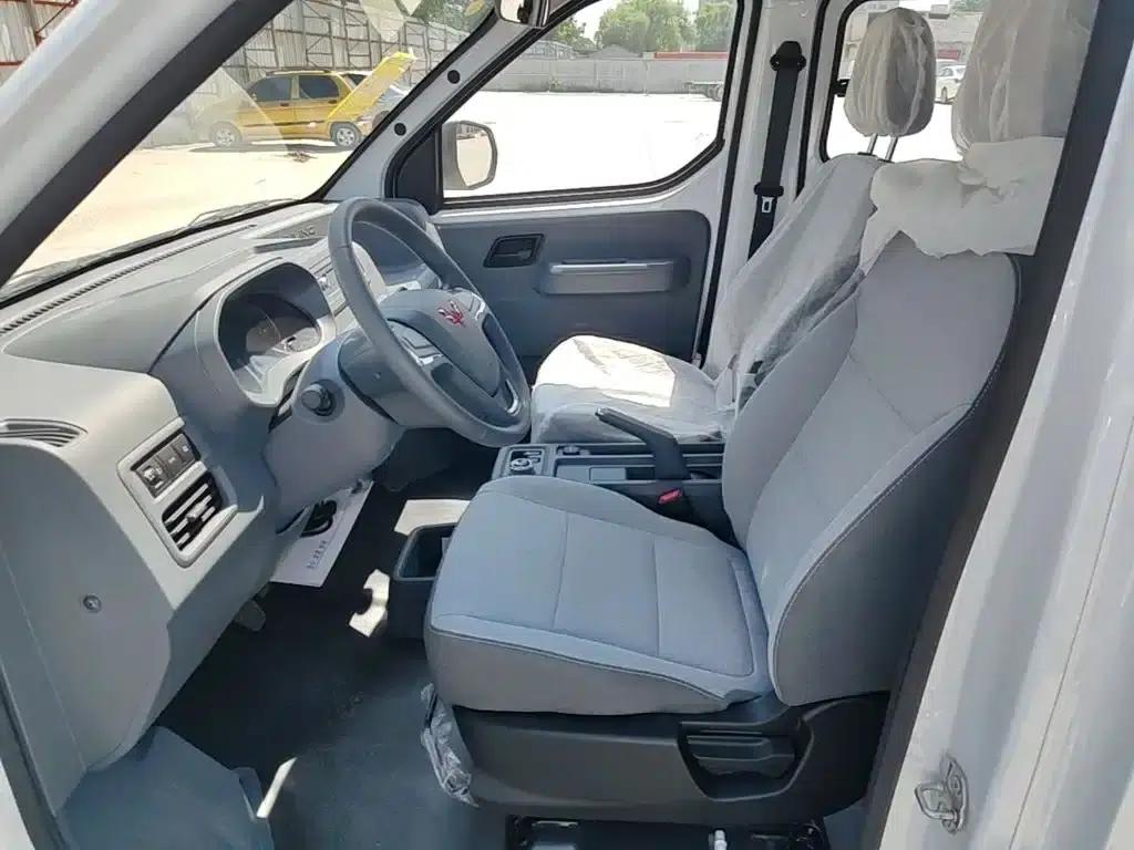 Wuling Yangguang 2024 Model 300km Comfort Bus Version 75kW — миниатюра 15