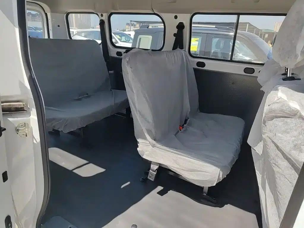 Wuling Yangguang 2024 Model 300km Comfort Bus Version 75kW — миниатюра 17
