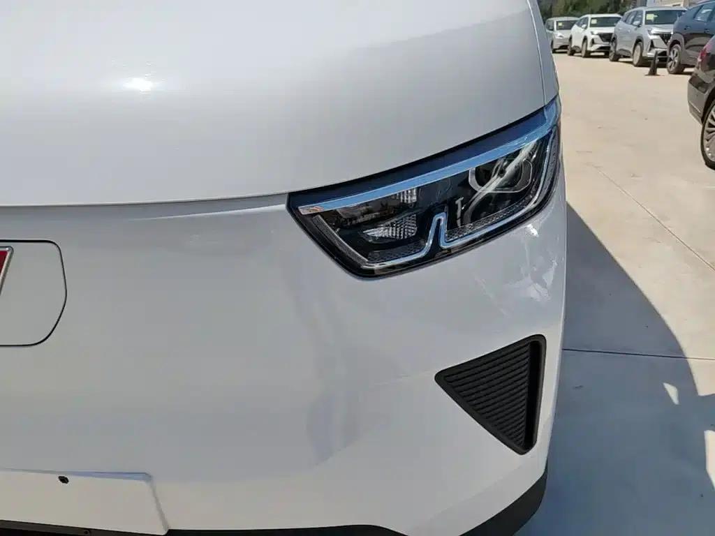 Wuling Yangguang 2024 Model 300km Comfort Bus Version 75kW — миниатюра 24