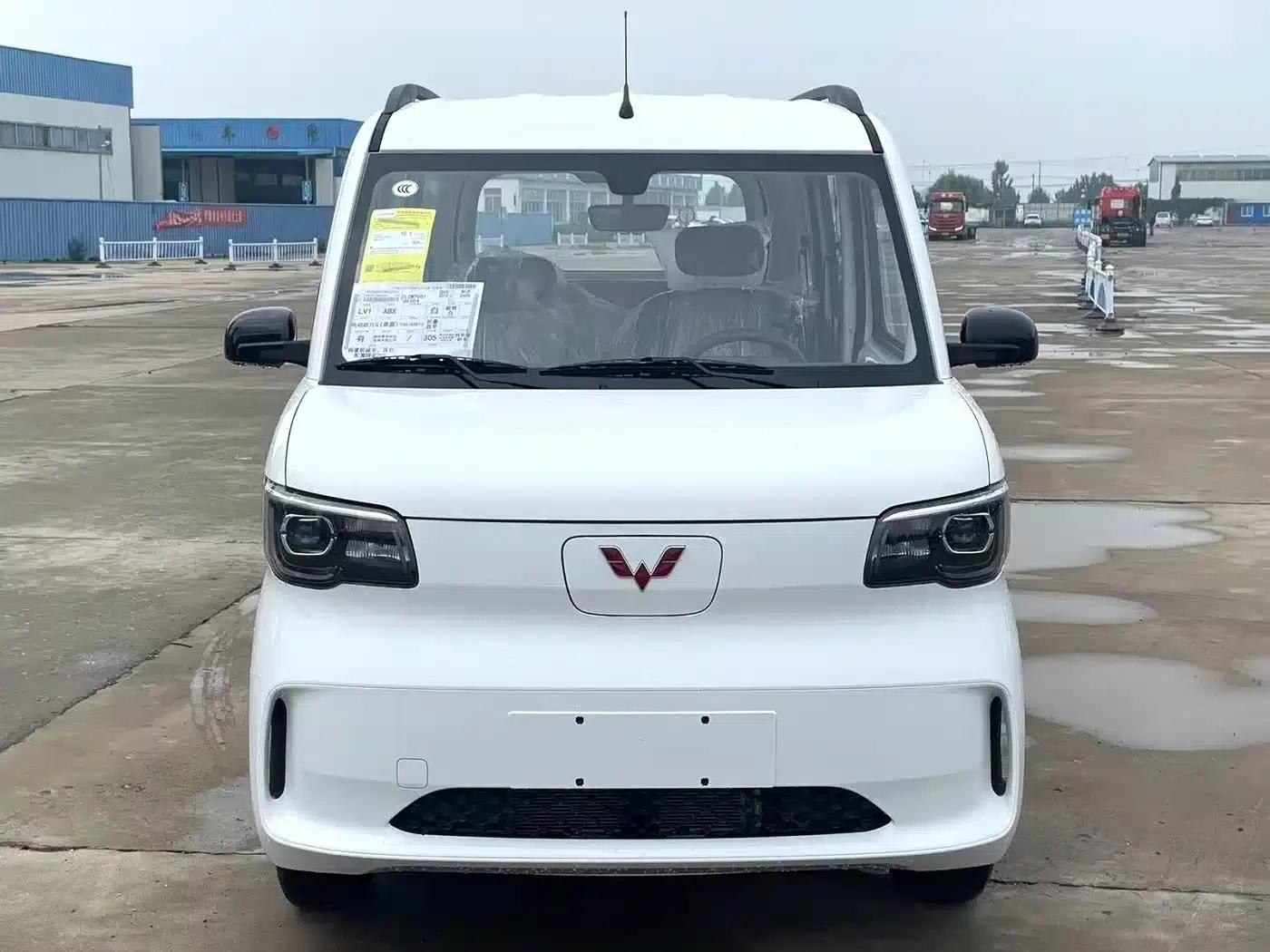 Wuling Sunshine New Energy 2025 Model 305km/h Progressive Edition — миниатюра 1