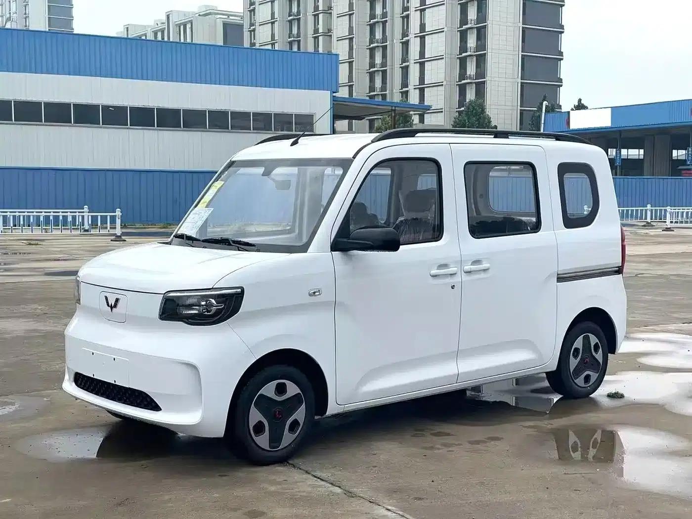Wuling Sunshine New Energy 2025 Model 305km/h Progressive Edition — миниатюра 3