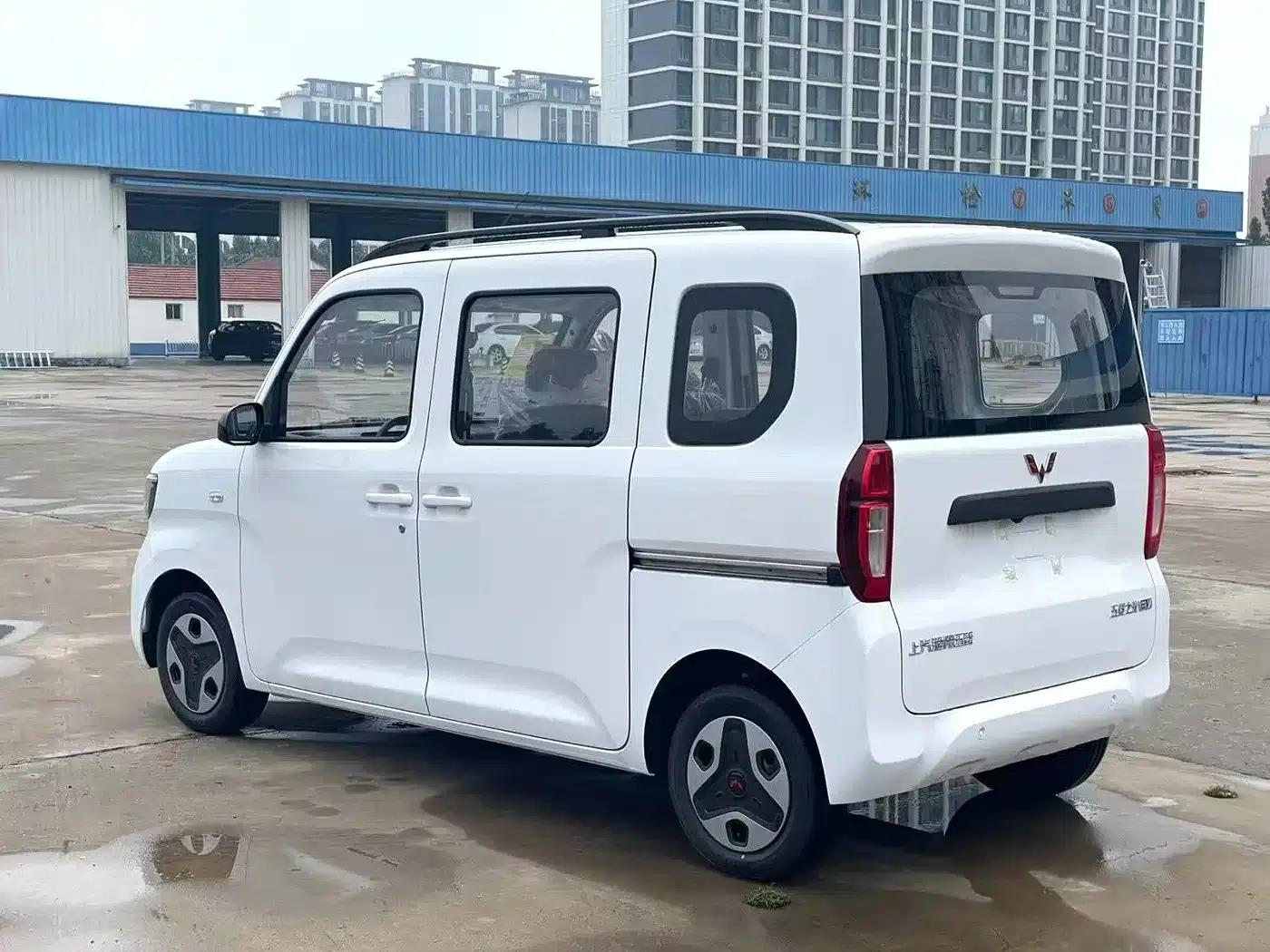 Wuling Sunshine New Energy 2025 Model 305km/h Progressive Edition — миниатюра 10