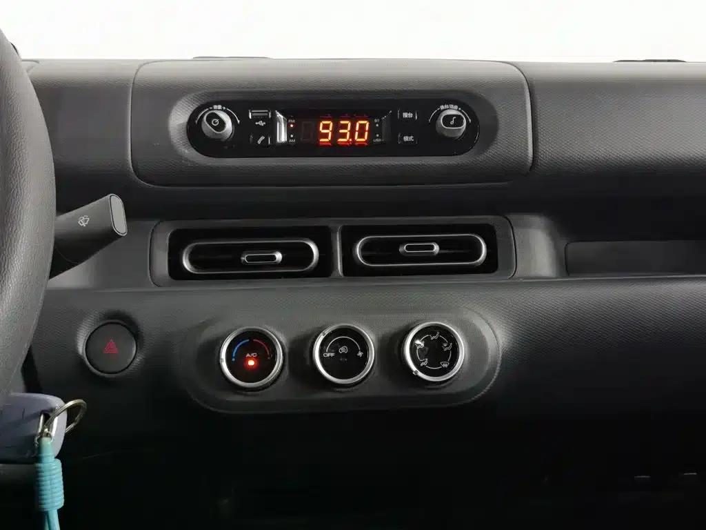 Wuling Sunshine New Energy 2025 Model 305km/h Progressive Edition — миниатюра 12