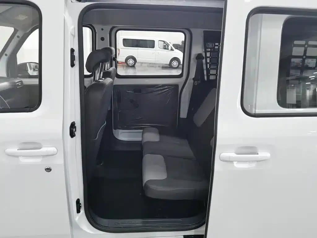 Wuling Sunshine New Energy 2025 Model 305km/h Progressive Edition — миниатюра 15