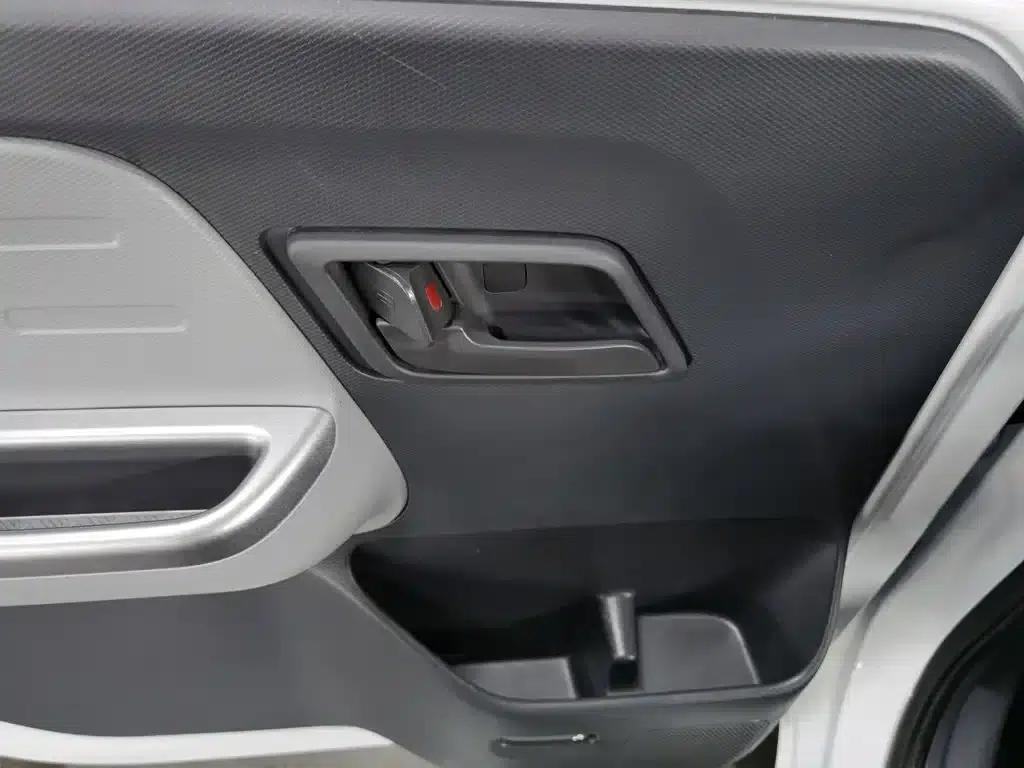 Wuling Sunshine New Energy 2025 Model 305km/h Progressive Edition — миниатюра 9