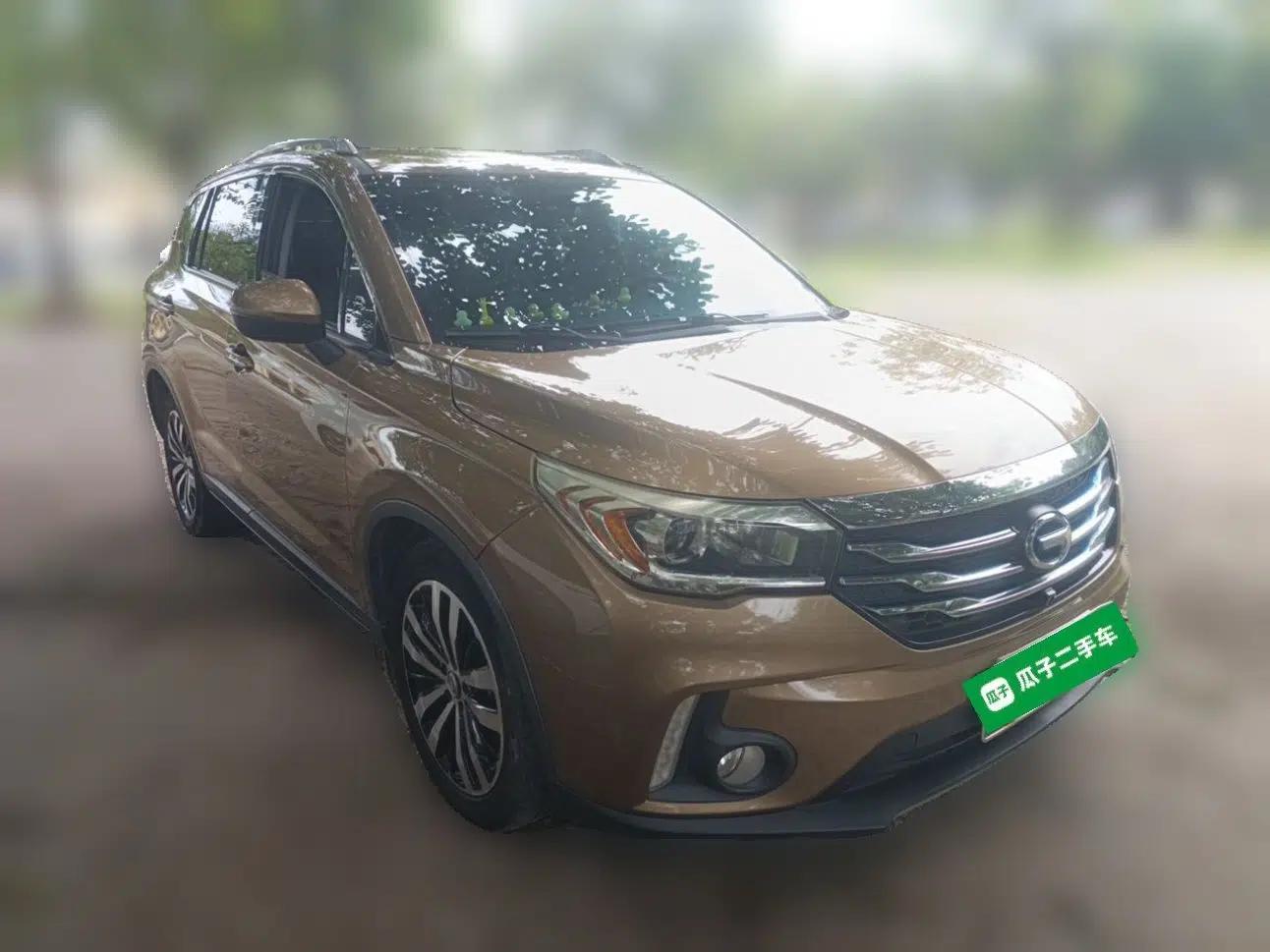 GAC Trumpchi GS4 New Energy 2017 1.5L PHEV Deluxe Edition — миниатюра 3