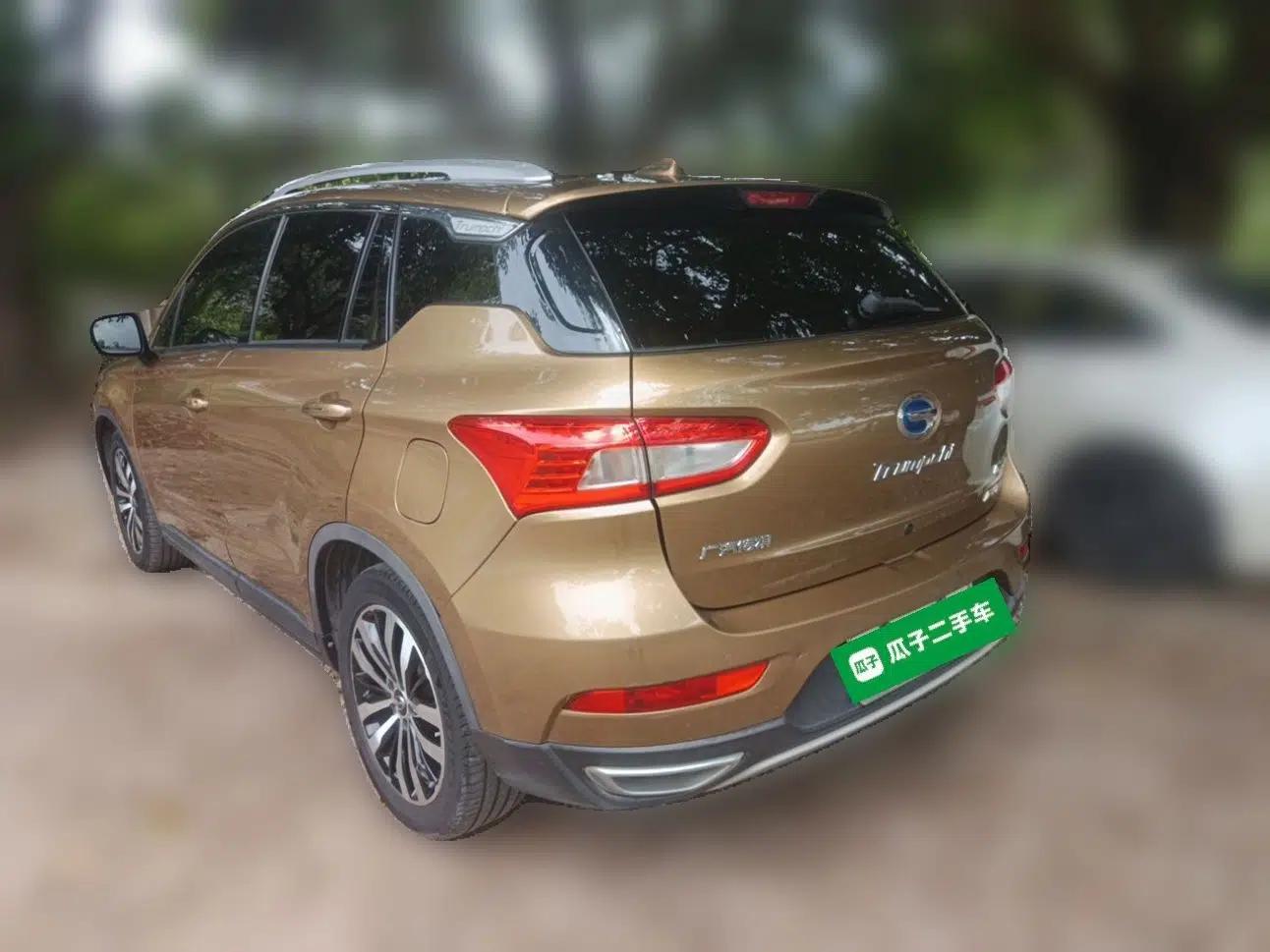 GAC Trumpchi GS4 New Energy 2017 1.5L PHEV Deluxe Edition — миниатюра 4