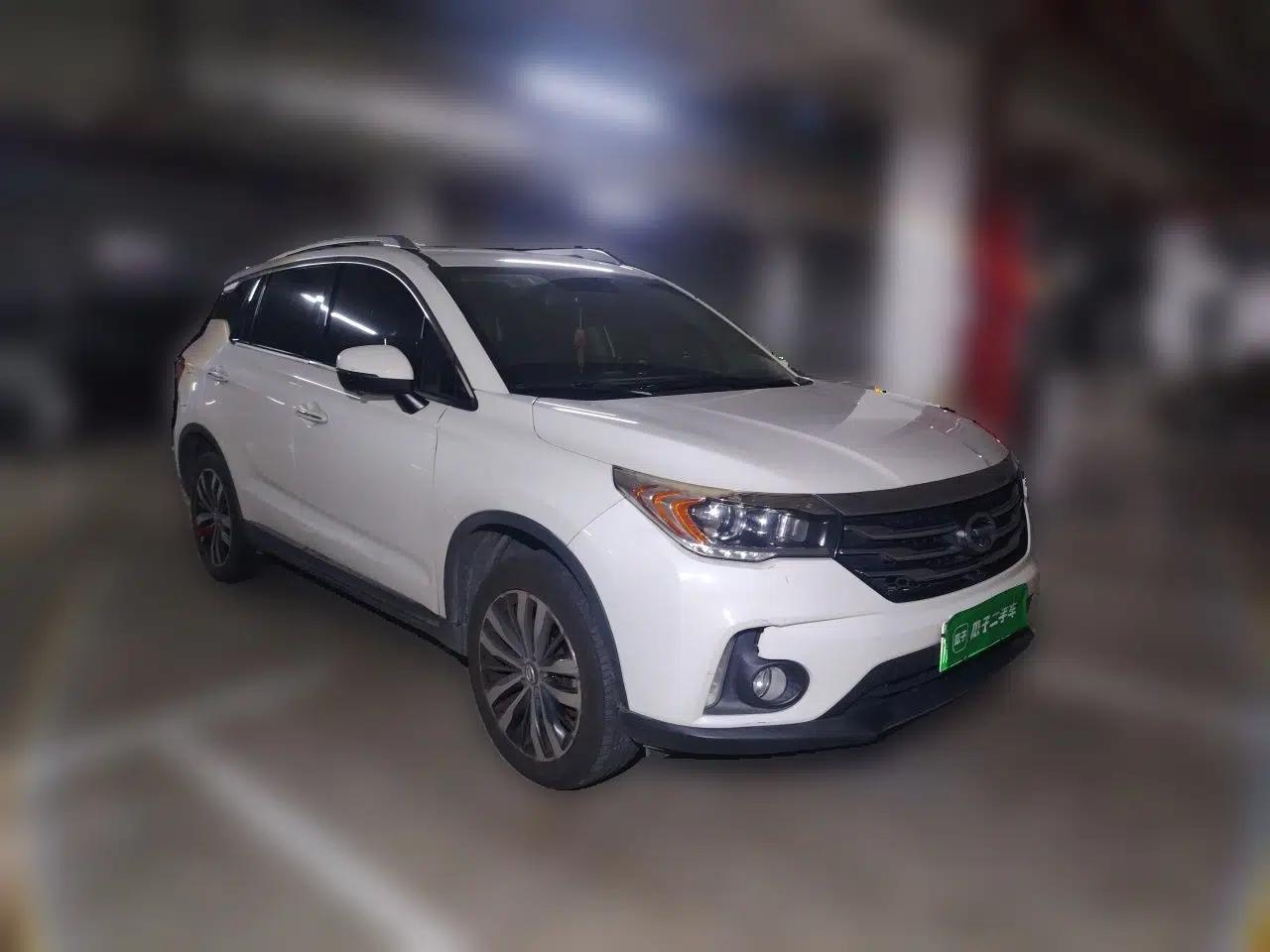 GAC Trumpchi GS4 New Energy 2017 1.5L PHEV Deluxe Edition — миниатюра 3