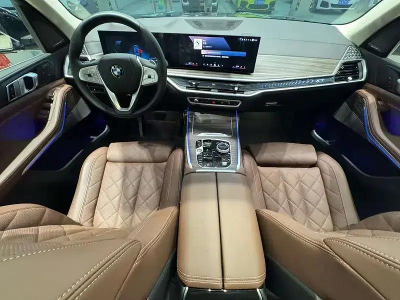 BMW X7 2024 xDrive40i Leading Luxury Package 7-seater — миниатюра 16